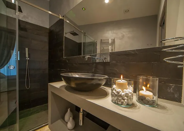 לינה וארוחת בוקר Tabula Maris 4*